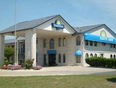 Days Inn Windcrest By Wyndham San Antonio Bagian luar foto