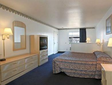 Days Inn Windcrest By Wyndham San Antonio Ruang foto
