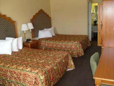 Days Inn Windcrest By Wyndham San Antonio Bagian luar foto